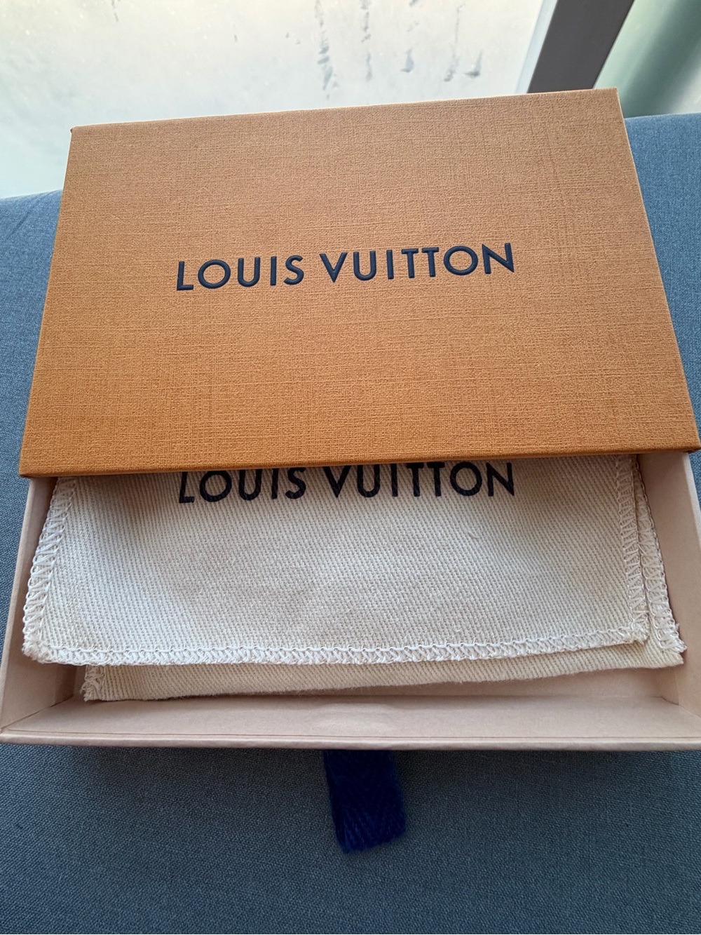 Louis Vuitton Fleur de Monogram Bag Charm Chaim - Picture 8 of 8